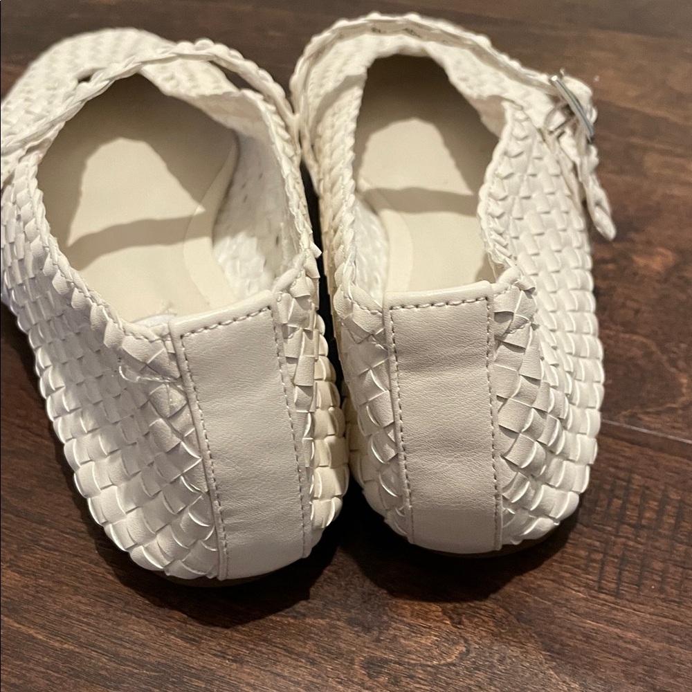 Steve Madden Dreaming Mary Jane Woven Flats Size 9 Ivory Buckled Strap Round Toe - Picture 6 of 13